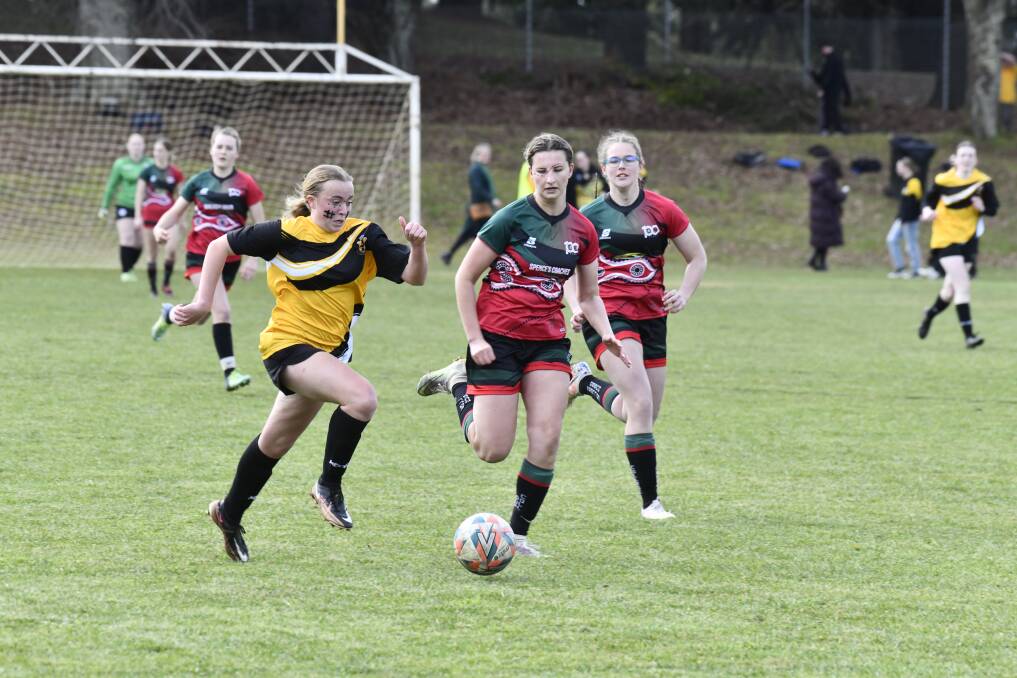 Orange High School and Dubbo College played out an entertaining clash. Picture by Carla Freedman