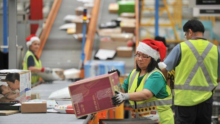 Post Office extends trading hours for Christmas