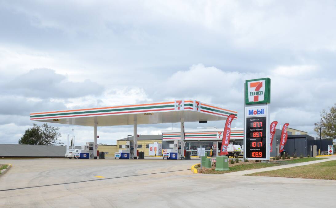 The 7-Eleven on Molong Road where a man used a stolen debit card to buy cigarettes. Picture by Jude Keogh