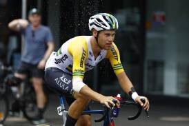 Luke Plapp had a big day at the Giro d'Italia before running out of steam in the three-man finale. (Con Chronis/AAP PHOTOS)